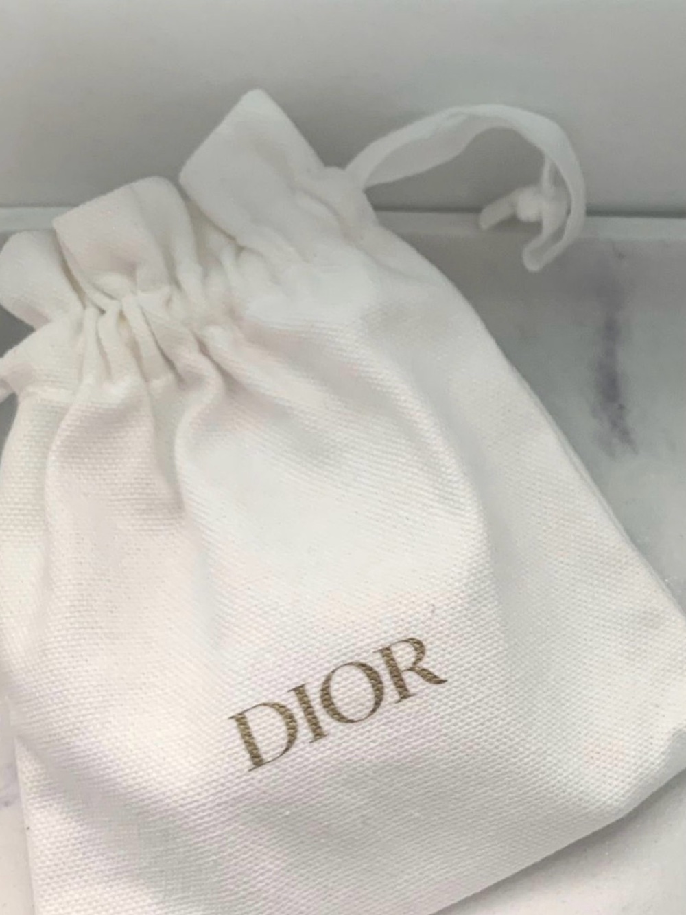 💛 NEW Dior Medium Dustbag White Drawstring with Gold Logo and Ribbon